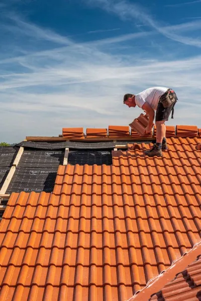 Stavíte střechu? Nešetřete na fólii