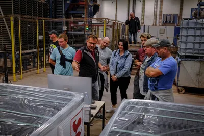 Na exkurzi do továrny a na parník